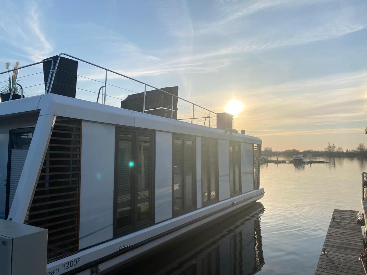 Hausboot Buddy Weyhe Ngoại thất bức ảnh